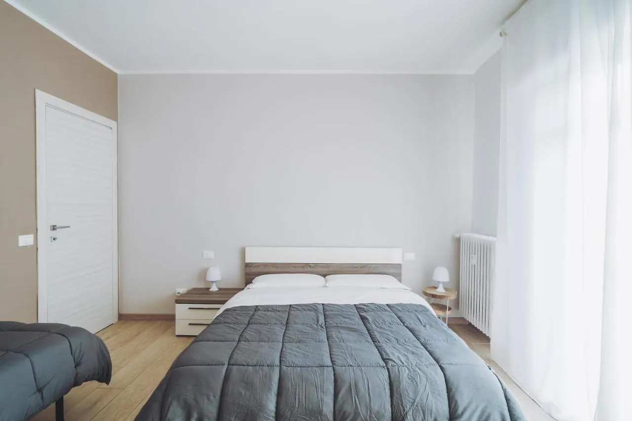 Ca' Rossa Double Apartment - Venice Mestre Italy